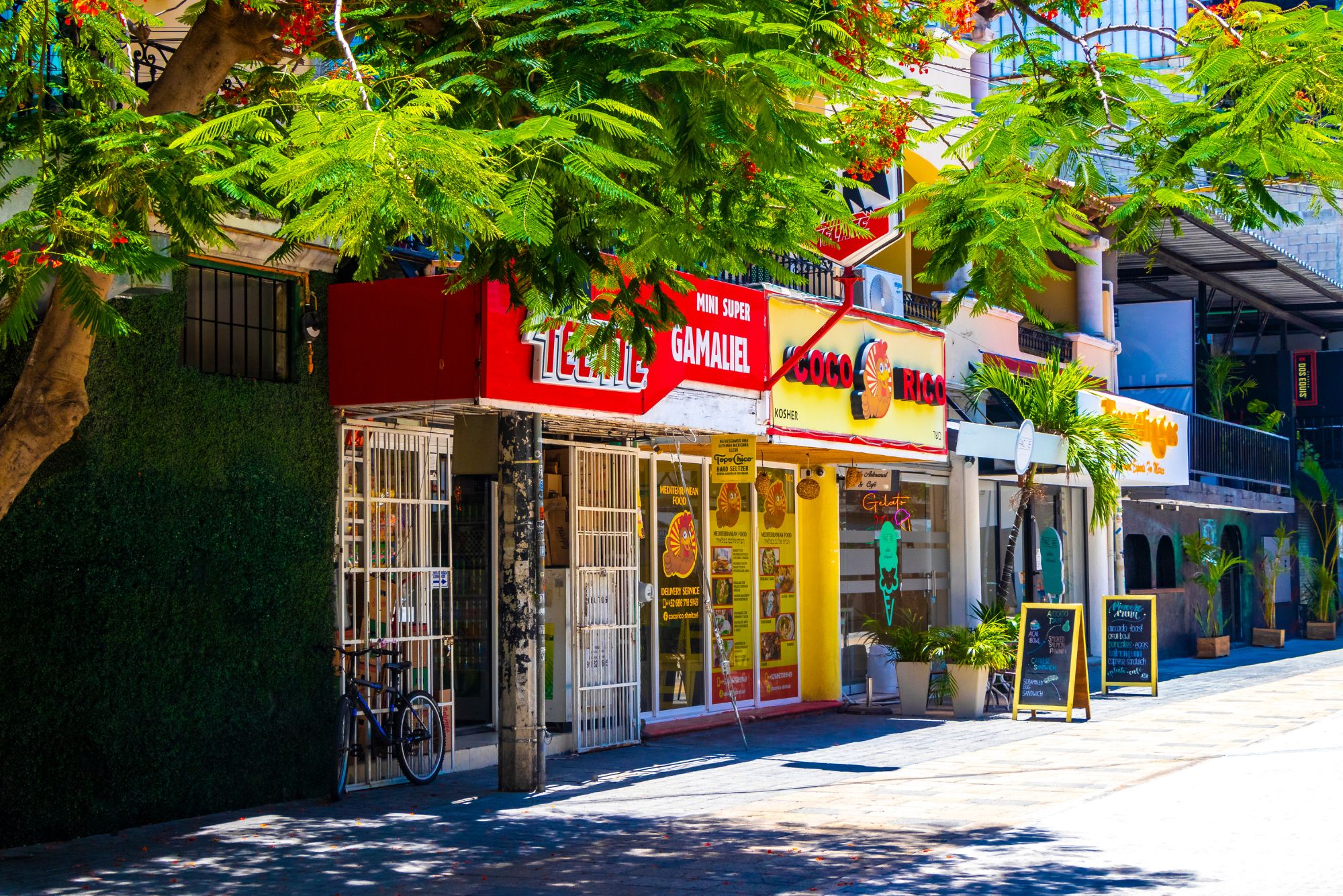 Shopping in Marco Island, Florida: Where to Shop, Eat, and Walk Around