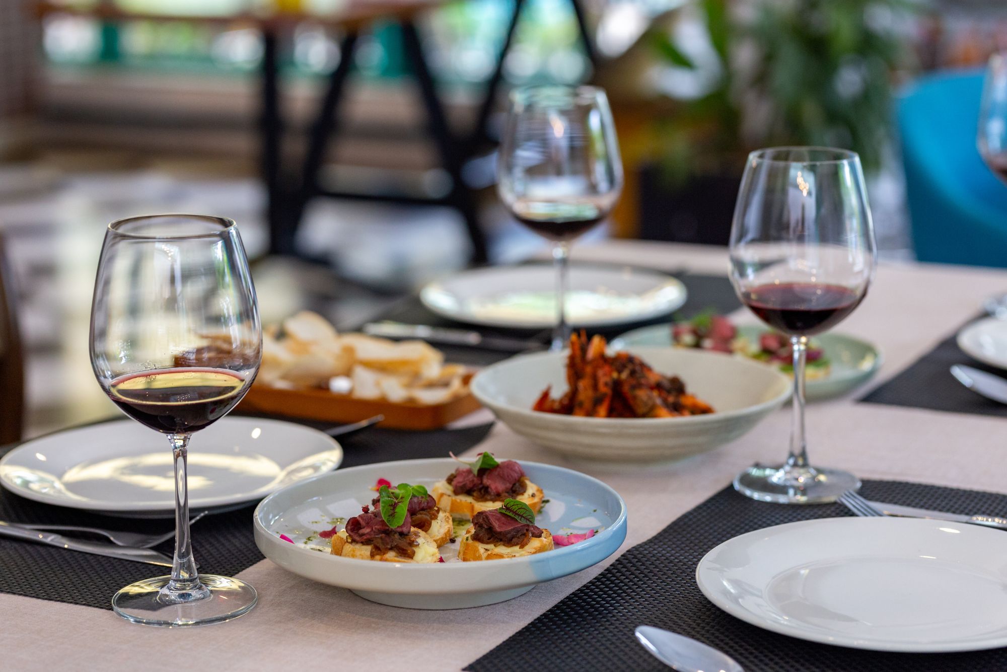 Taste the Best on Your First Trip: Must-Try Restaurants Honolulu Locals Love