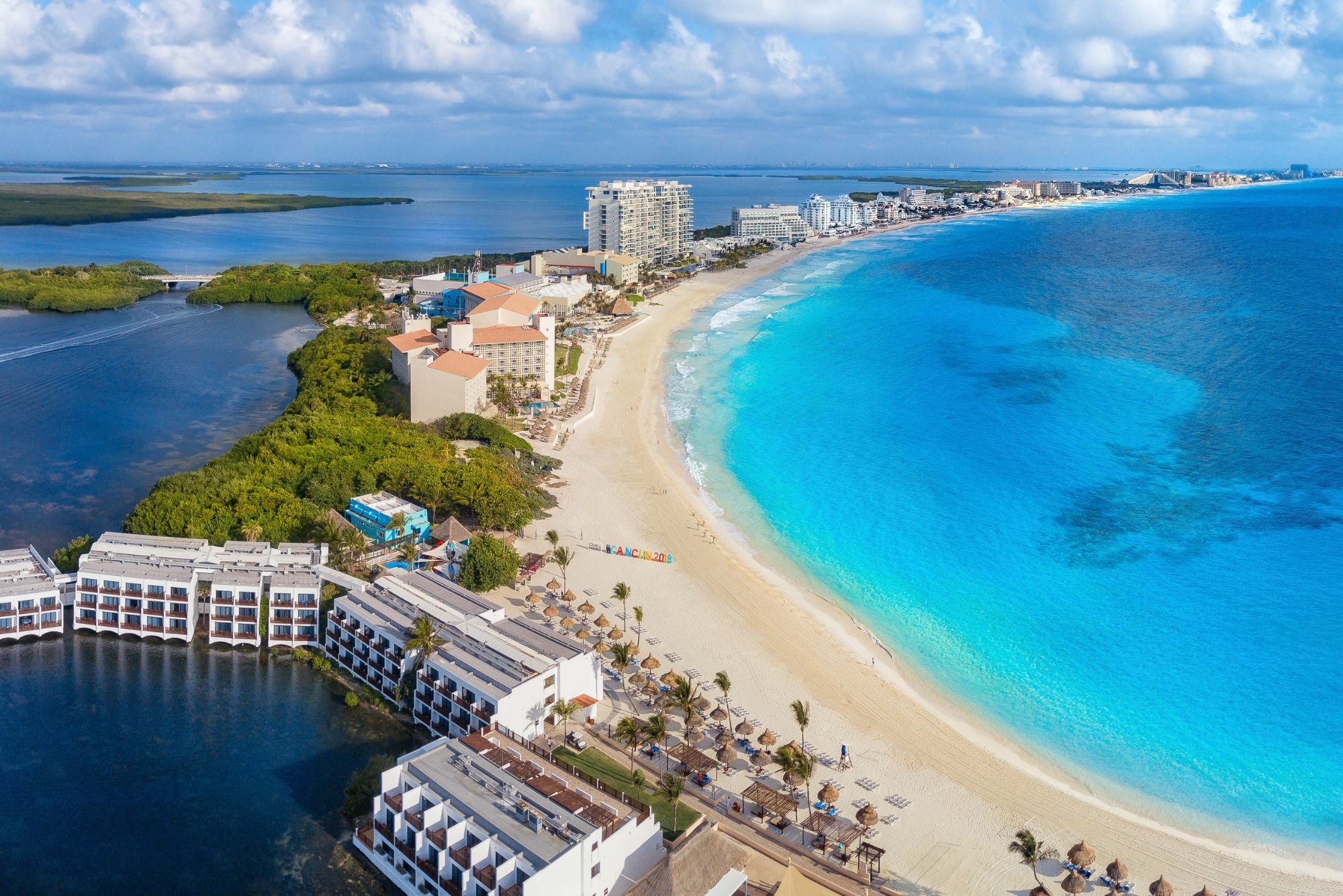 How To Fly to Cancun Cheap in 2025?